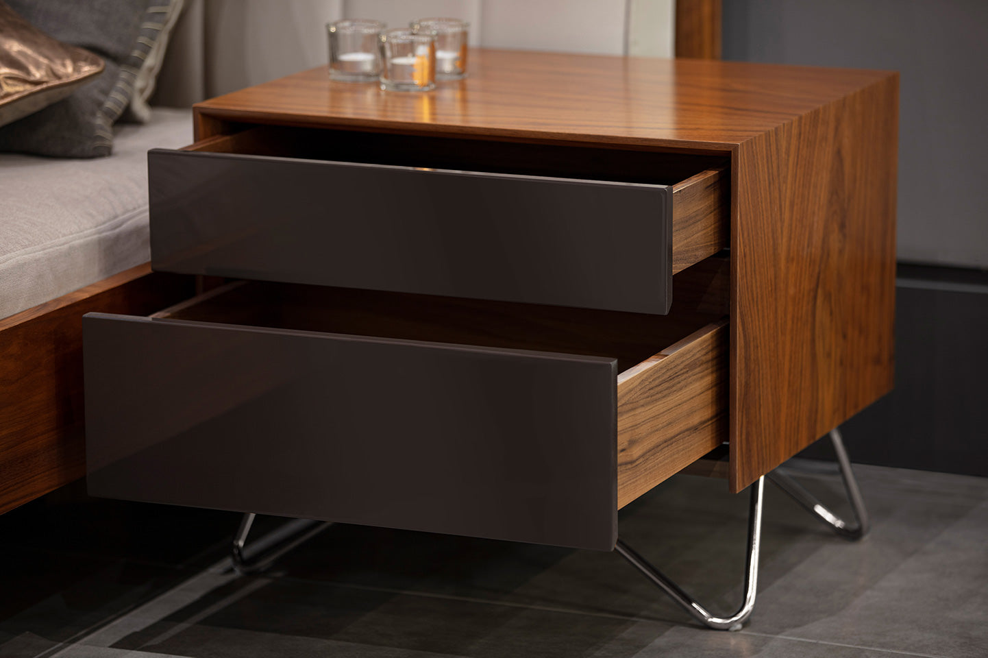 Table de Chevet Miro Walnut